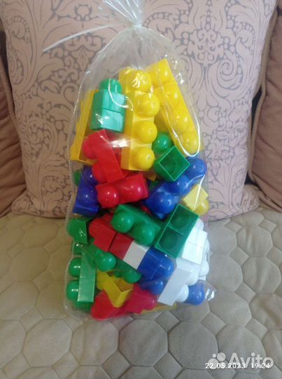 Конструктор 69 элементов новый