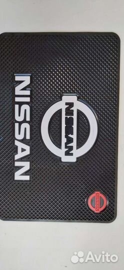 Антискользящий коврик nissan