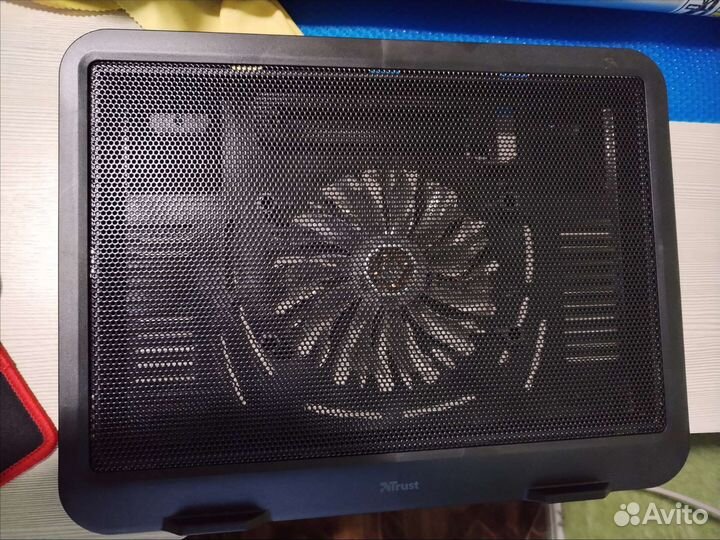 Подставка для ноутбука с подсветкой и охлаждением