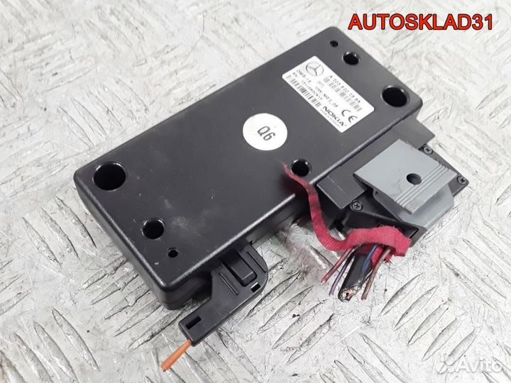 Блок управления телефоном Mercedes W203 2038202585