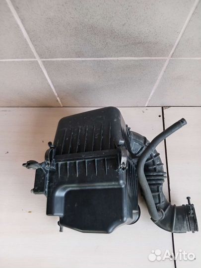 Корпус воздушного фильтра на киа сид 2011г