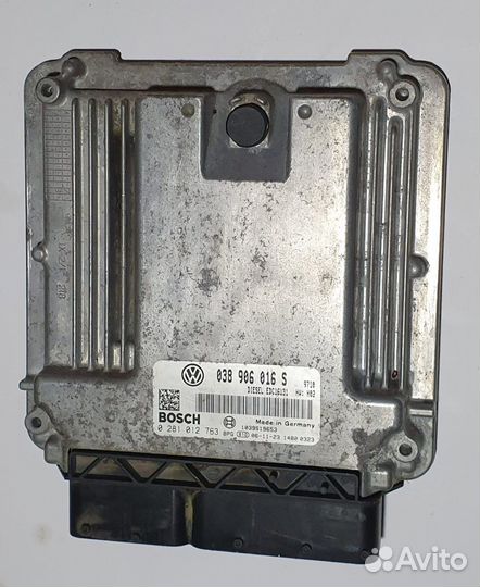 Блок управления Volkswagen Transporter T5