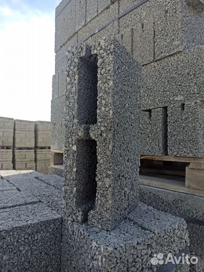 Блок стеновой вибропрессованный