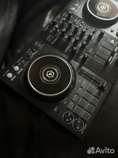 DJ контроллер pioneer DDJ-400