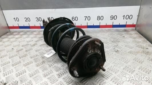 Стойка передняя правая toyota auris E150 (PUK09N50