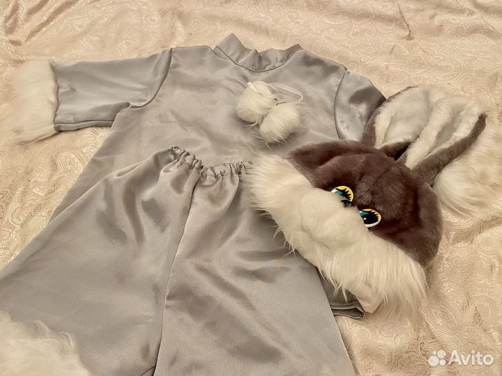 Новогодний костюм зайца