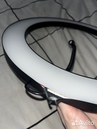 Кольцевая лампа со штативом