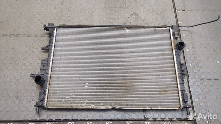 Радиатор охлаждения двигателя Volvo V40, 2014