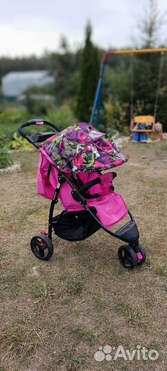 Прогулочная коляска