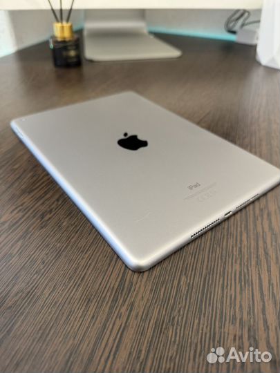 Apple iPad 6 WiFi 32Gb