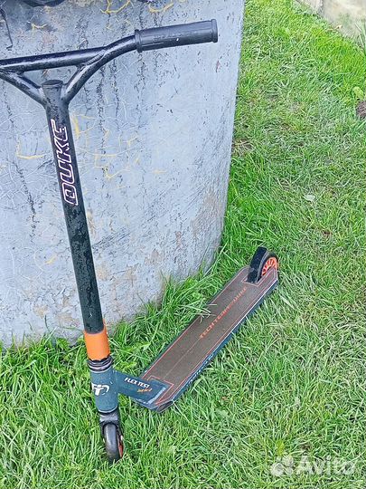 Два самоката