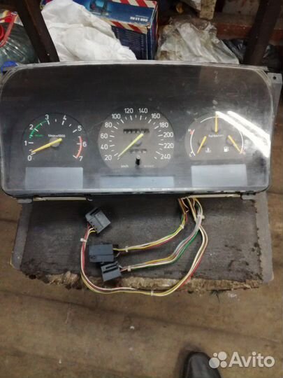 Приборная панель сааб 9000