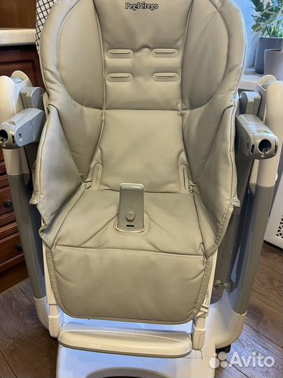 Стулльчик для кормления Peg Perego tatamia