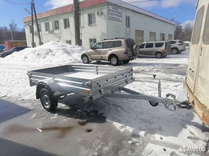 Прицеп с опорным колесом 817704.022