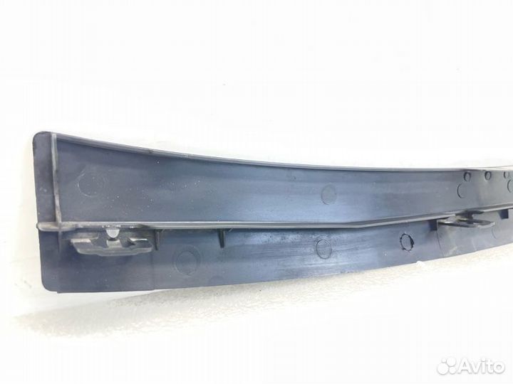 Накладка бампера передняя Audi A4 1.8 cdhb 2008