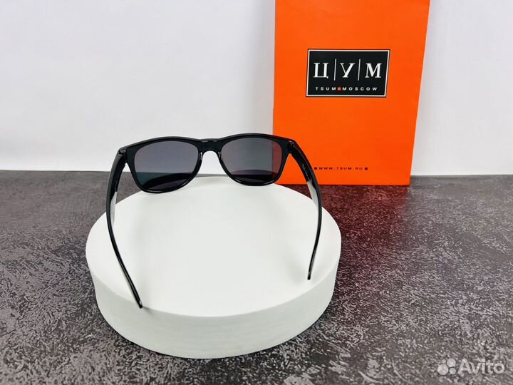 Солнцезащитные очки Ray ban