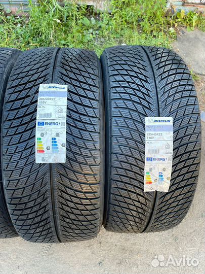 Michelin Pilot Alpin 5 SUV 285/40 R22