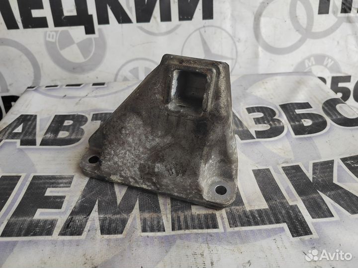 Опора двигателя правая BMW F10 N47 D20C V-2.0tdi