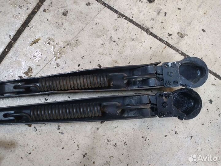 Поводки стеклоочистителя Ford Explorer 2 U2 II