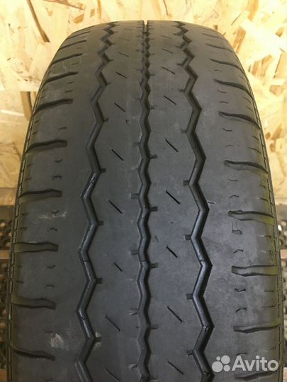 Hankook Radial RA08 215/70 R16C T