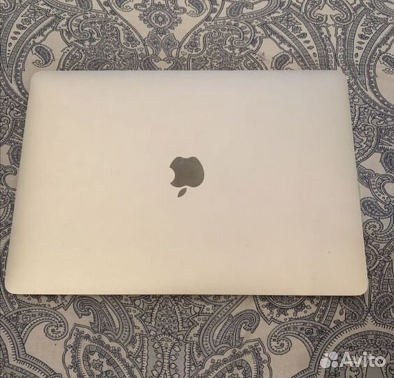 MacBook Pro 13 (2017), 128 гб, Core i5, 2.3 ггц