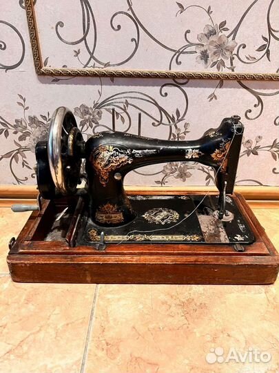 Швейная машина Singer
