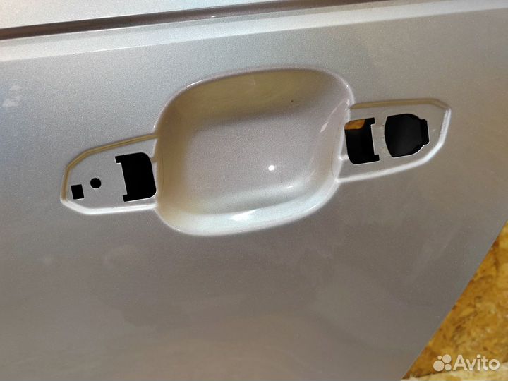 Дверь задняя левая Audi A4 B9 2016 8W5833051B