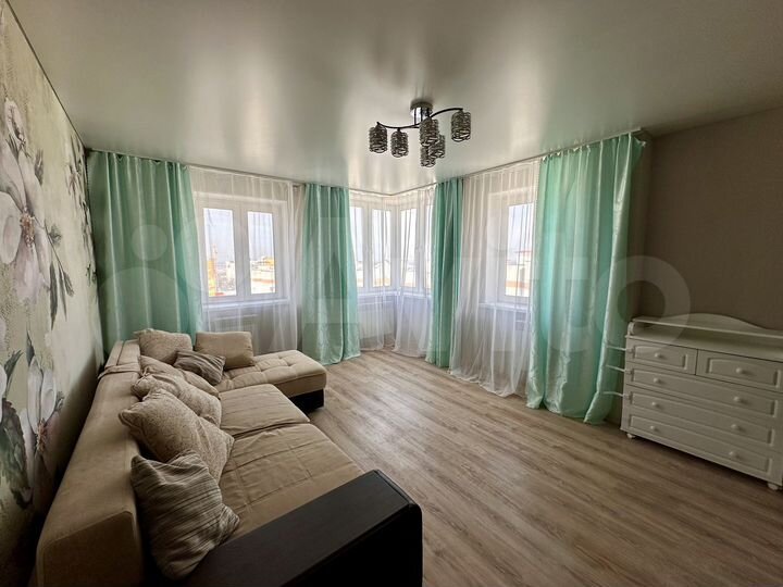 2-к. квартира, 61 м², 15/17 эт.
