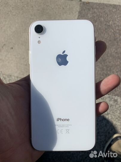 Телефон iPhone xr