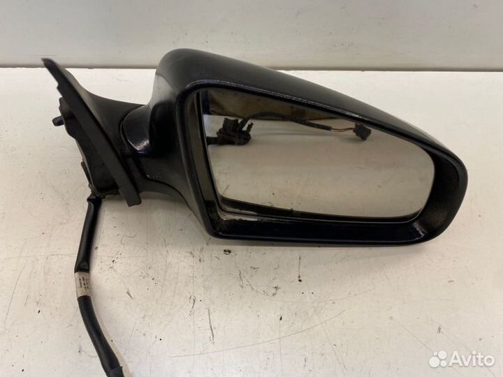 Зеркало заднего вида боковое переднее правое Audi