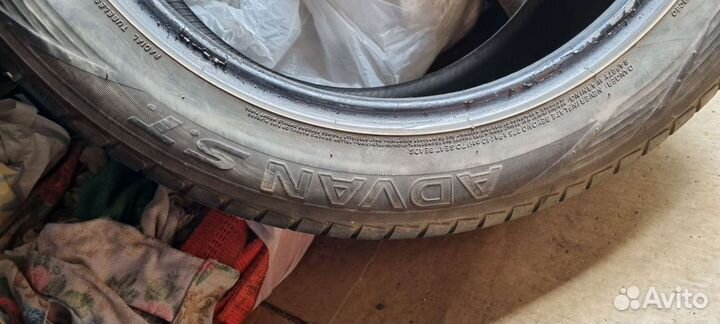 Yokohama Advan ST V802 295/45 R20