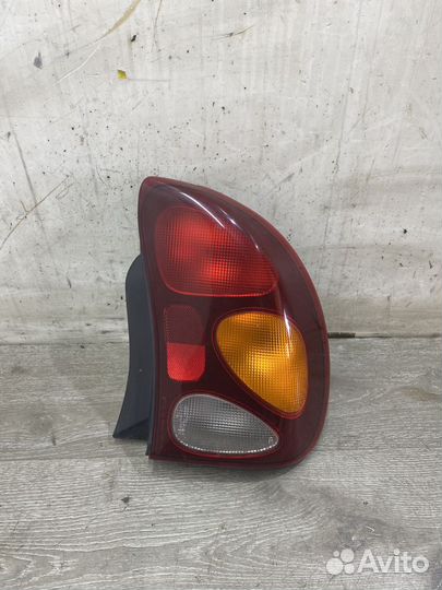 Фонарь задний правый Chevrolet Lanos