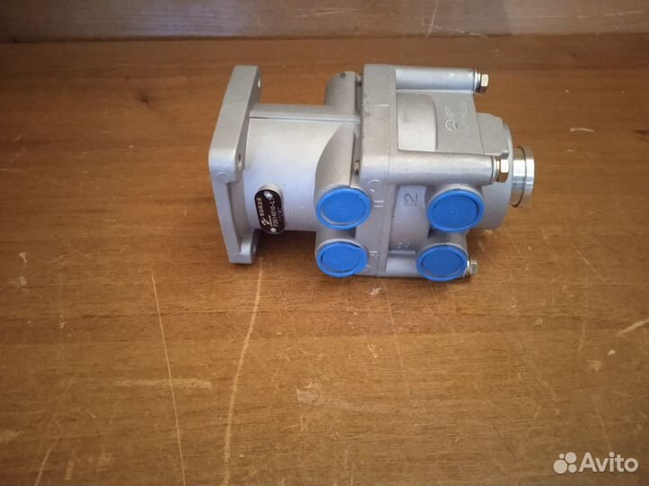 Кран главный тормозной баф 1044 юджин 1080 фотон