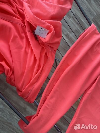 Костюм розовый новый