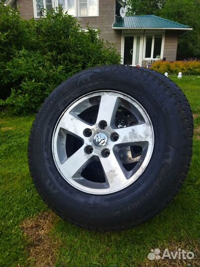 Продажа Резины зима+диски Стояли на Dodge Journey
