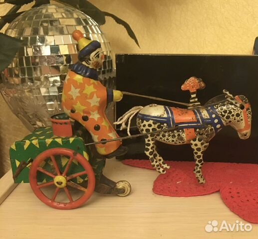 Заводная игрушка ссср-выезд клоуна