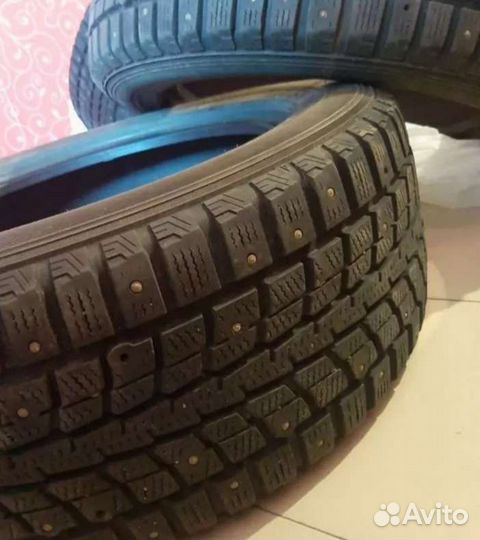 Dunlop SP Winter Ice 01 235/55 R17