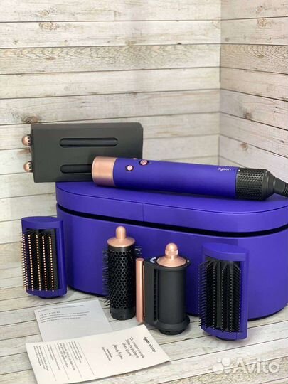 Dyson стайлер