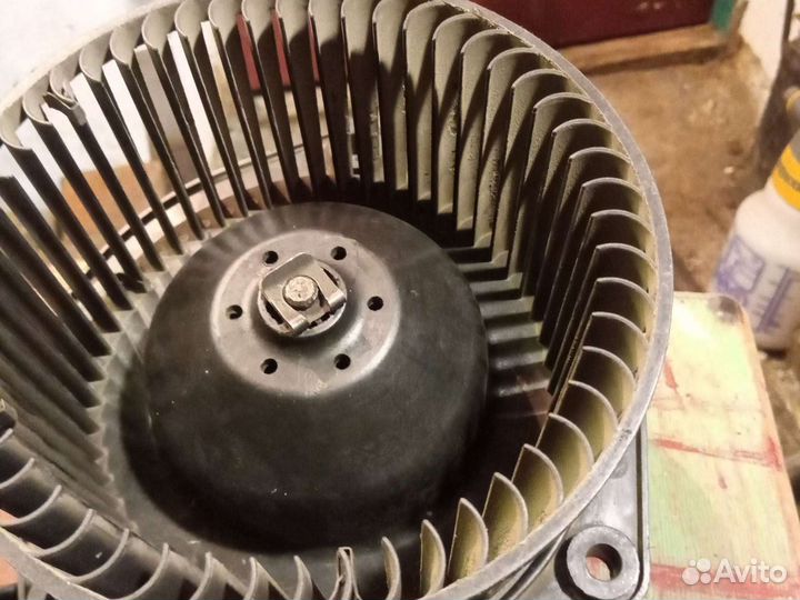 Мотор печки Шеви нива