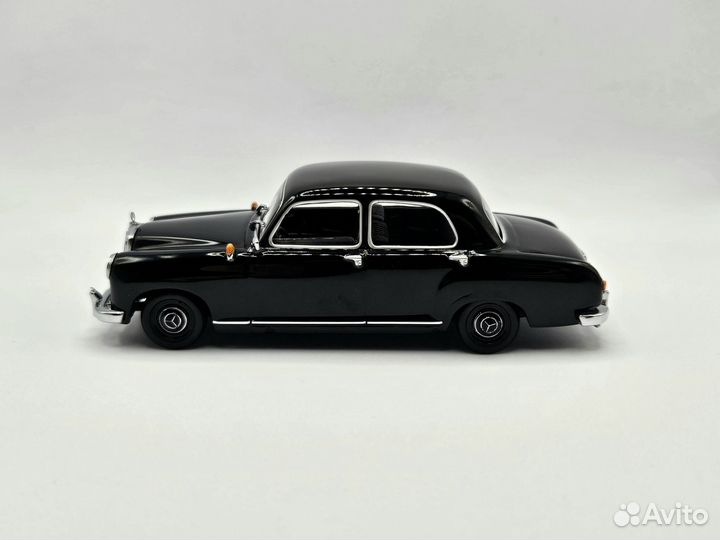 Модель автомобиля Mercedes-Benz 180 