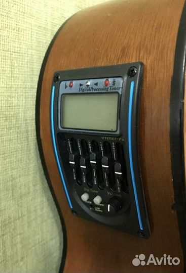 Электроакустическая гитара yamaha c40