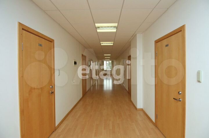 Продам офисное помещение, 2395.7 м²