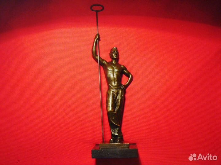 Статуэтка Газпром Нефтянник Сталевар Металлург