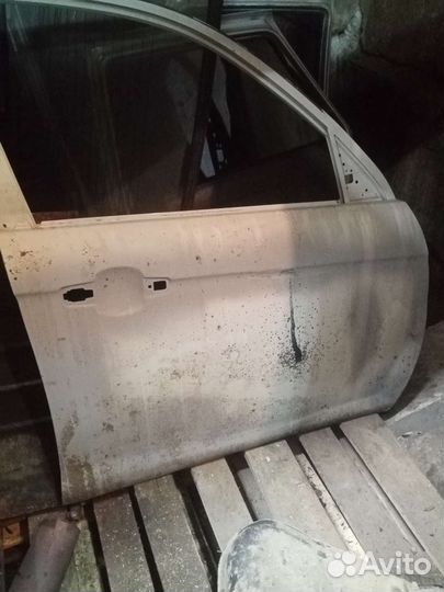 Продам дверь лифан х 60