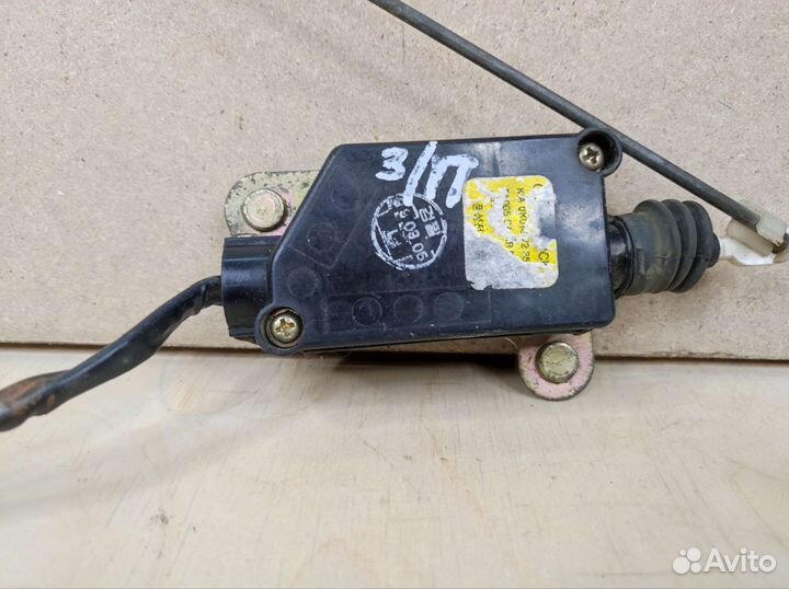 Привод замка задней правой двери Спортейдж 1