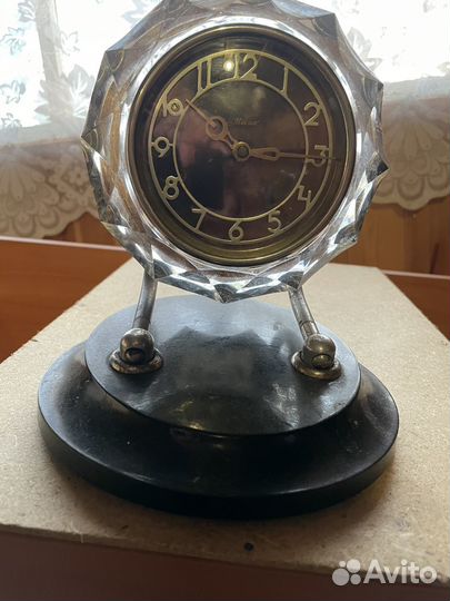 Настольные часы