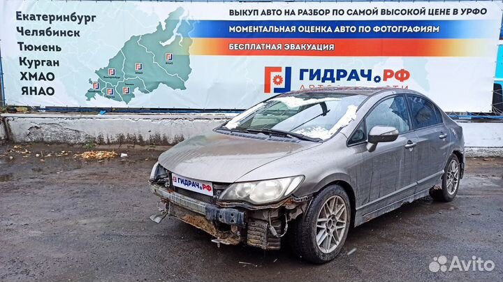 Ручка двери наружная левая Honda Civic 4D 8 72180