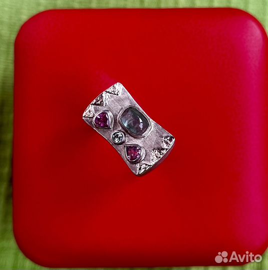 Серебряное кольцо