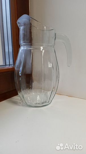 Кувшин стеклянный