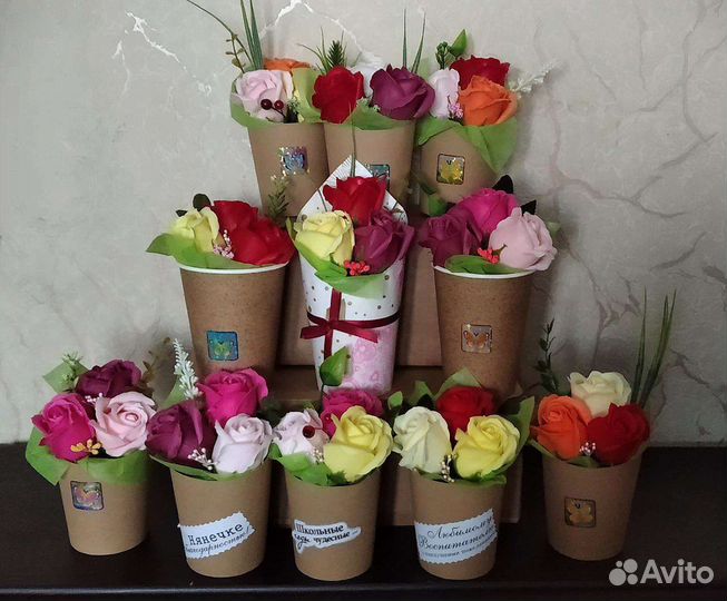 Подарочный букет из мыльных роз